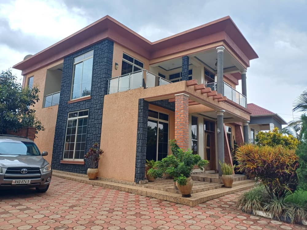 FULLY FURNISHED HOUSE